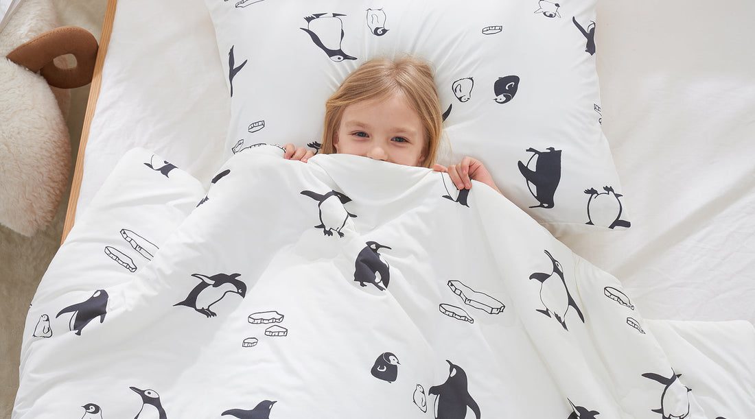 Why Do Babies Kick Blankets Off? How to Solve it with a Cooling Baby Sleeping Blanket?