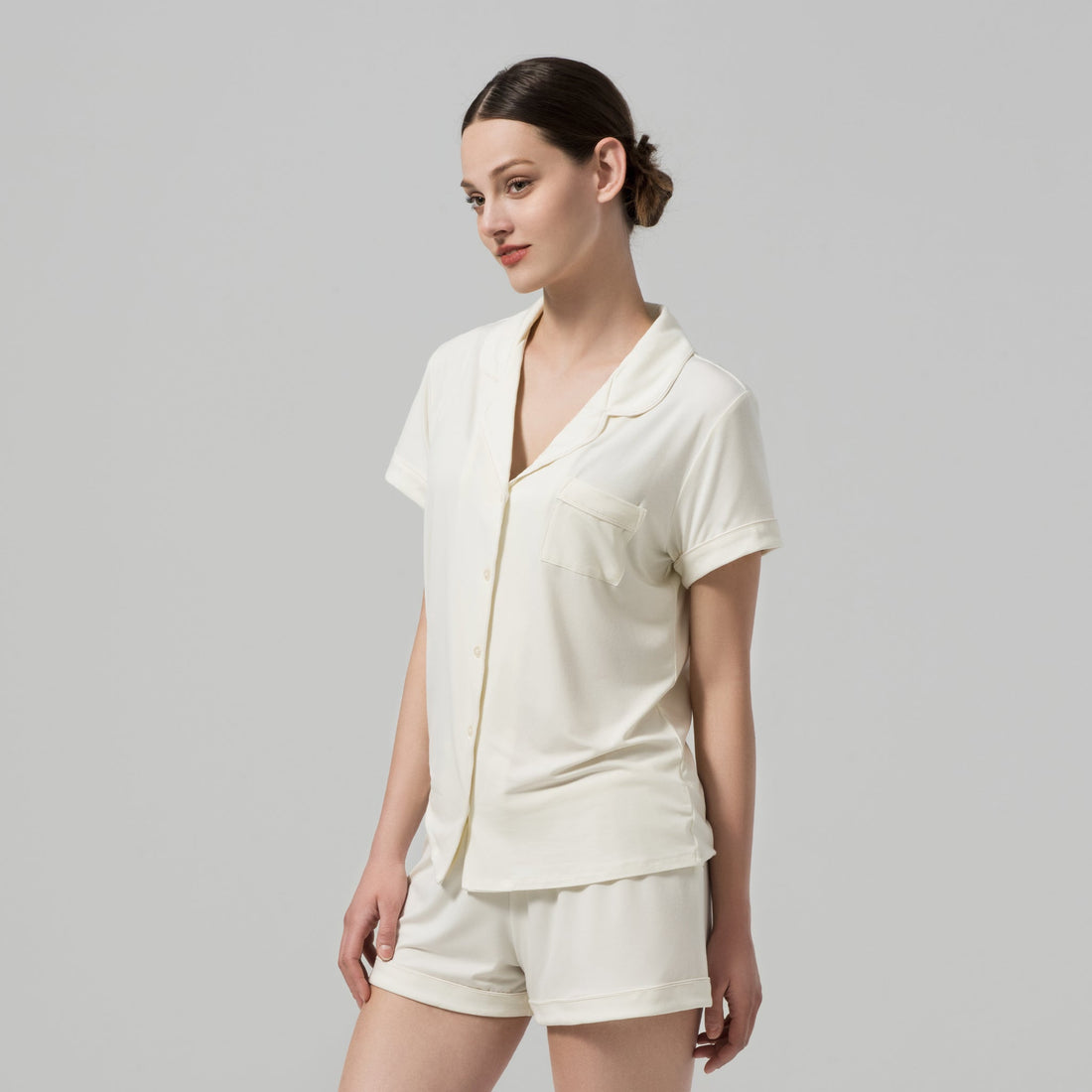 The Cooling Pajama Set by Dream Valley®: An Innovation for Nighttime Sleep