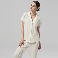 #Color_Ivory