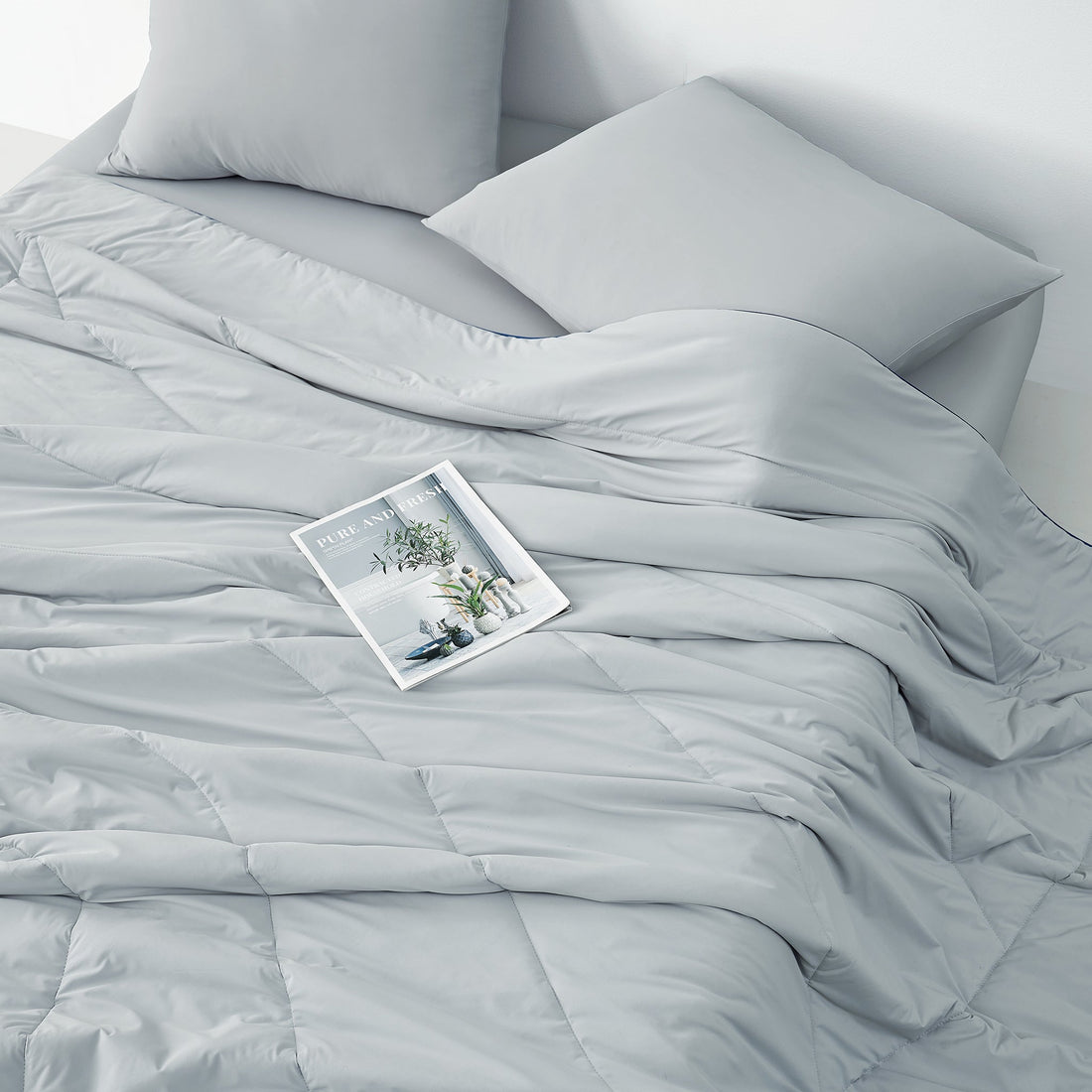 Experience the Eco-Friendly Comfort of the Dream Valley® Outlast® Deep Sleep Cooling Comforter