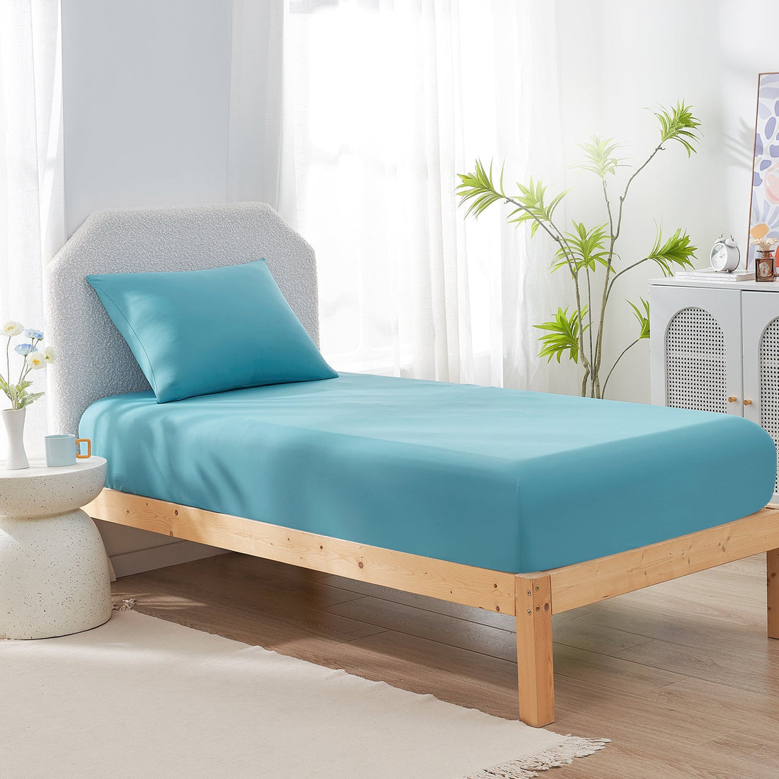 Stay Comfortable All Night Long with Dream Valley® Cooling Sheets