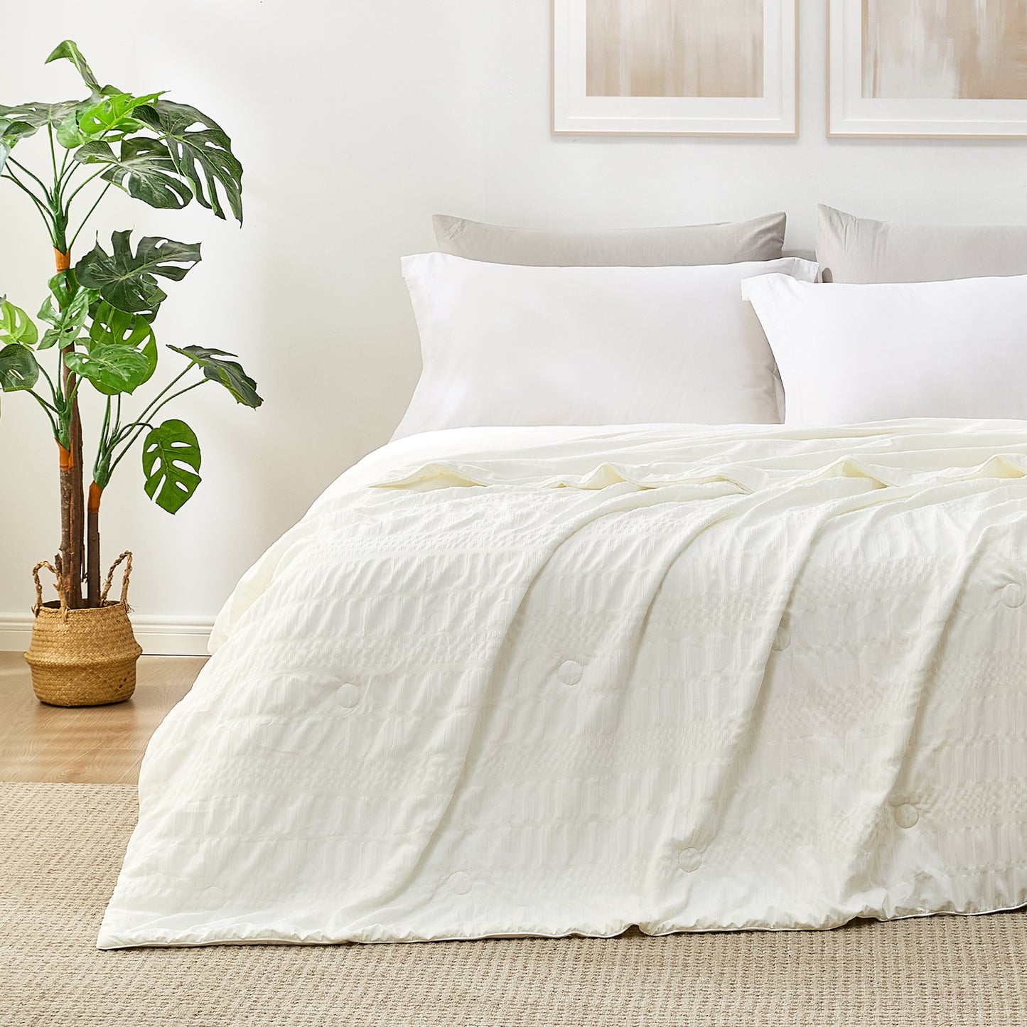 Seersucker Cooling Comforter-Cream White