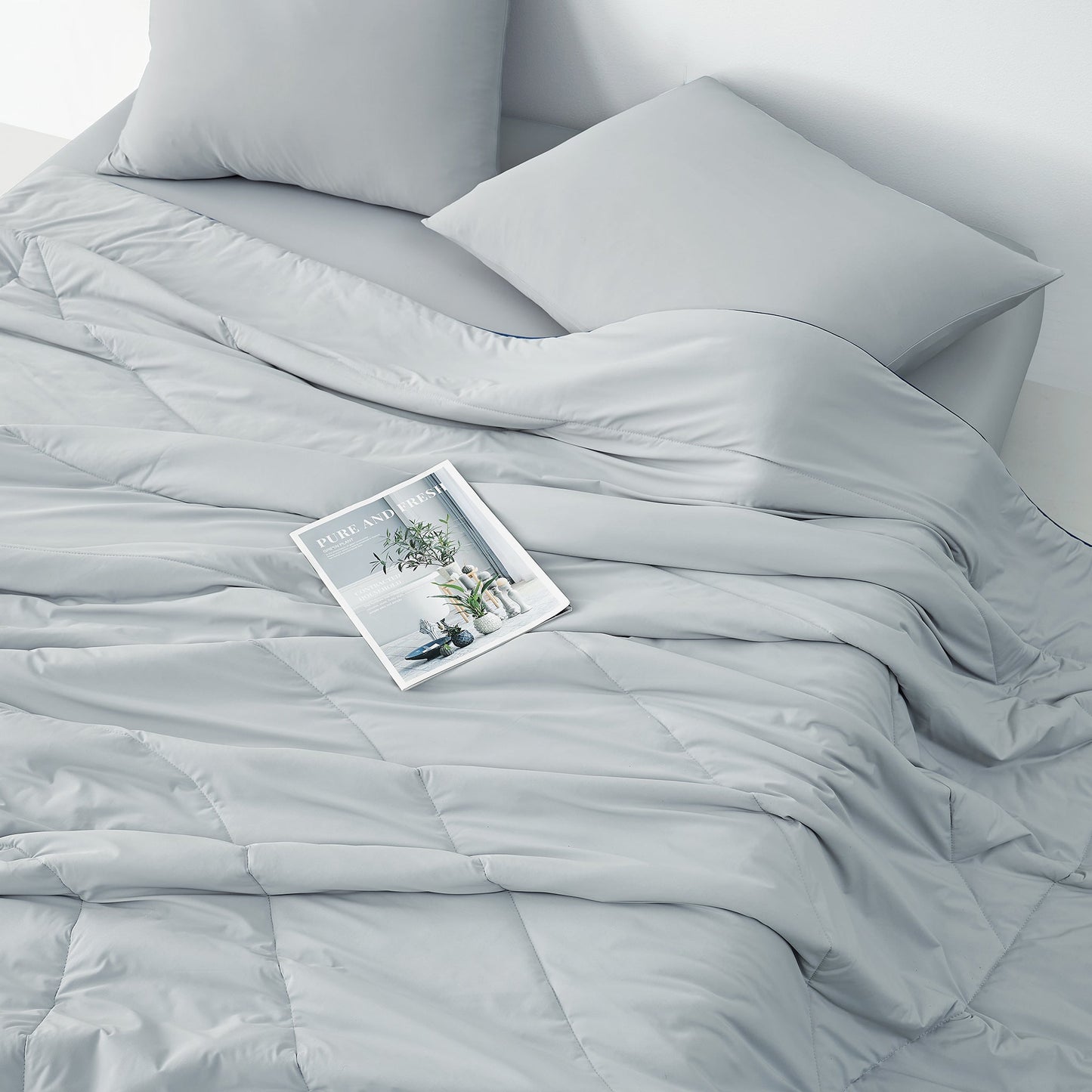 Outlast® Aerocool™ Deep Sleep Temperature-Regulating Comforter