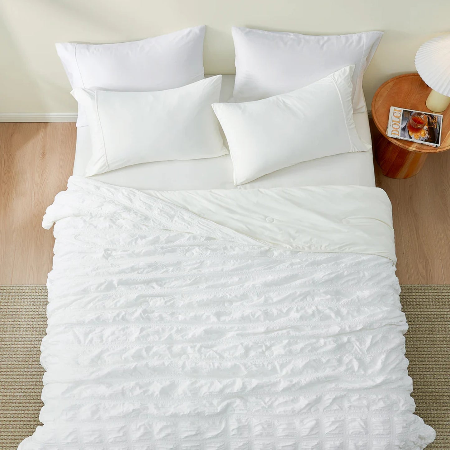 Seersucker Bubble Cooling Comforter-White