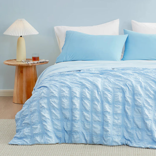 Seersucker Bubble Cooling Comforter-Blue Plaid
