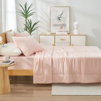 Dream Valley® Outlast® Deep Sleep Cooling Comforter