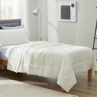 Dream Valley® Outlast® Deep Sleep Cooling Comforter